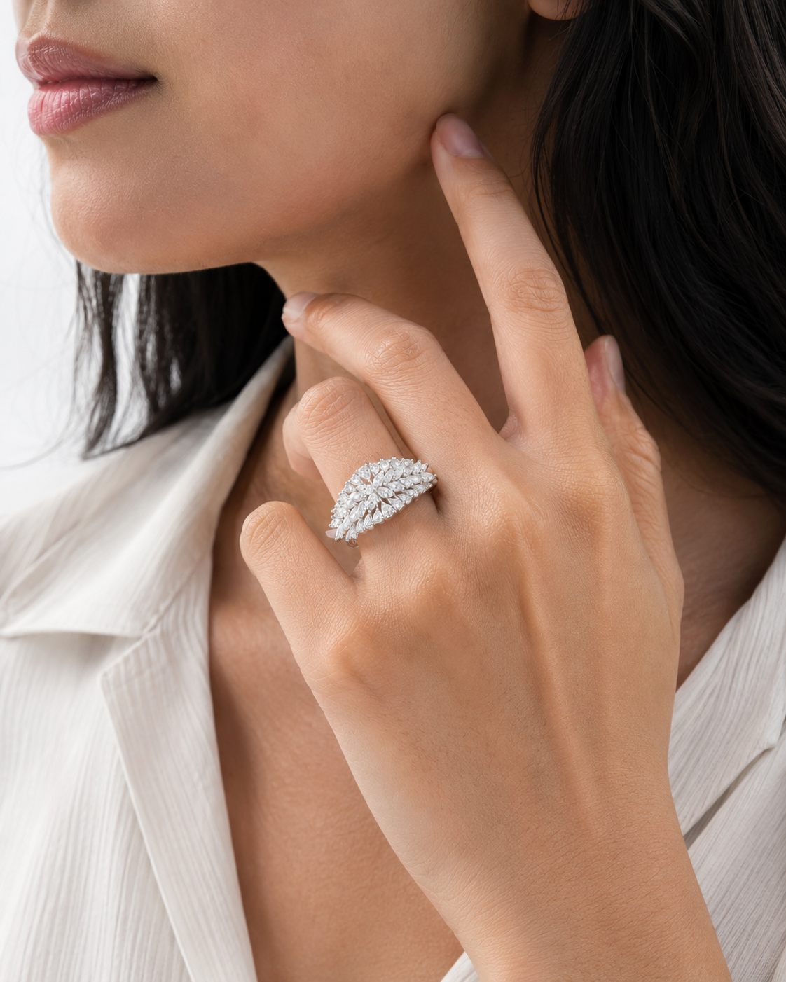 DIAMOND BLOOM RING